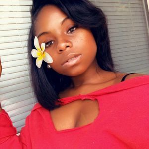 Meet your Posher, Zaneta